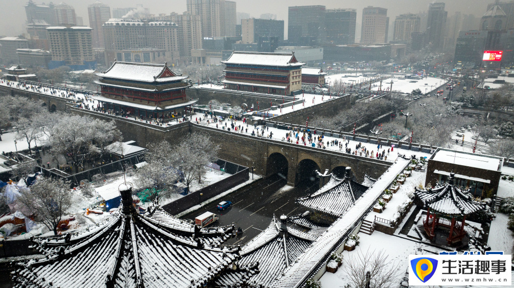 大雪纷飞 古城西安银装素裹(图12)