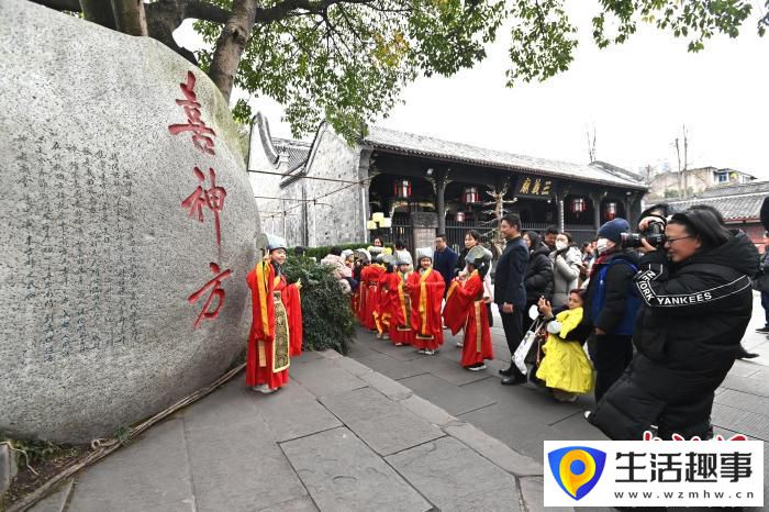 成都大庙会“国学小喜神”出炉(图4) 成都大庙会“国学小喜神”出炉(图4)