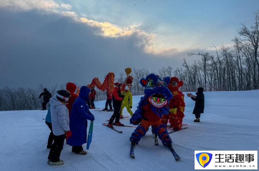 “吉地滑雪”为龙年春节提升年味(图2)