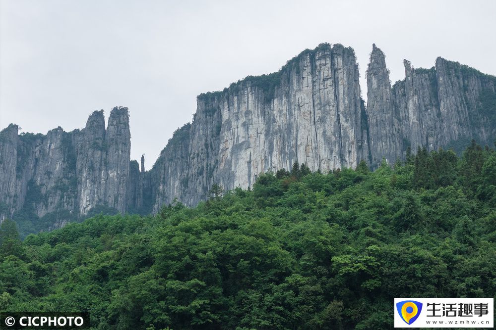 湖北恩施大峡谷：绝壁飞瀑 奇险秀美(图3)