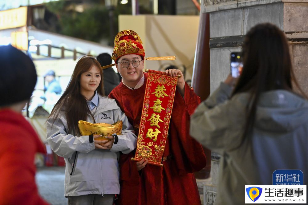 在太原钟楼街品味古今交融的烟火气(图1) 在太原钟楼街品味古今交融的烟火气(图1)